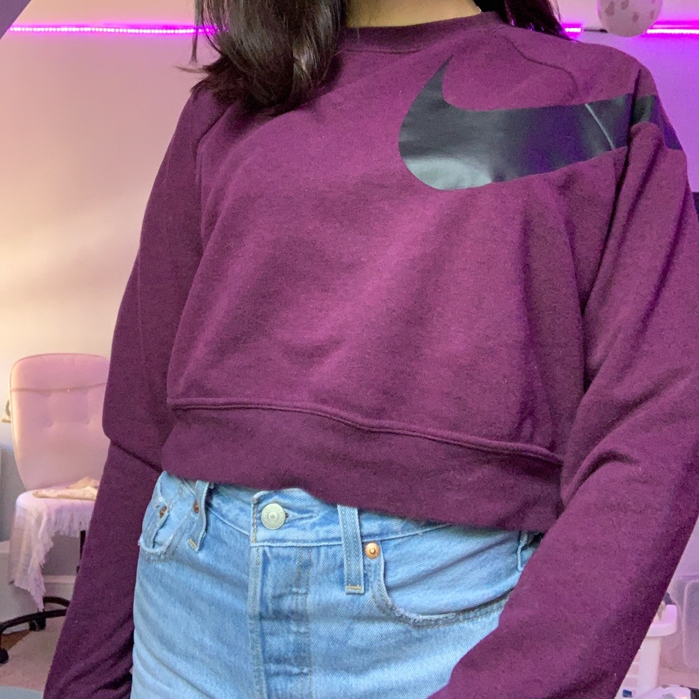 nike sweatshirt